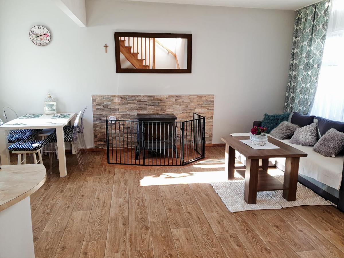 Apartament Deja Vu-Bieszczady Устшики-Дольне Экстерьер фото